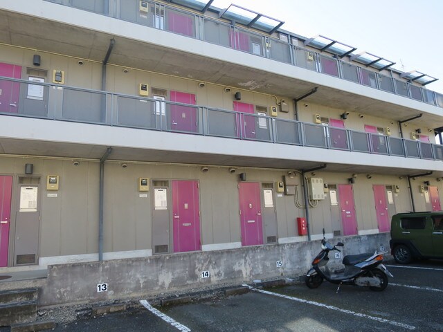 片浜駅 バス17分  中田通下車：停歩22分 3階の物件外観写真