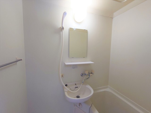 片浜駅 バス17分  中田通下車：停歩22分 3階の物件内観写真