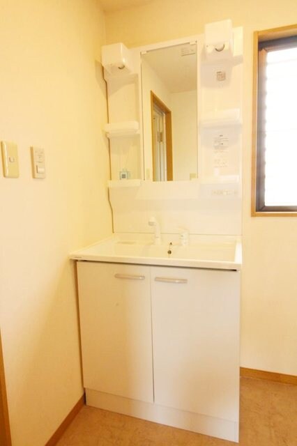 リーラ・コートの物件内観写真