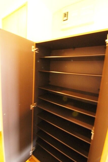 リーラ・コートの物件内観写真