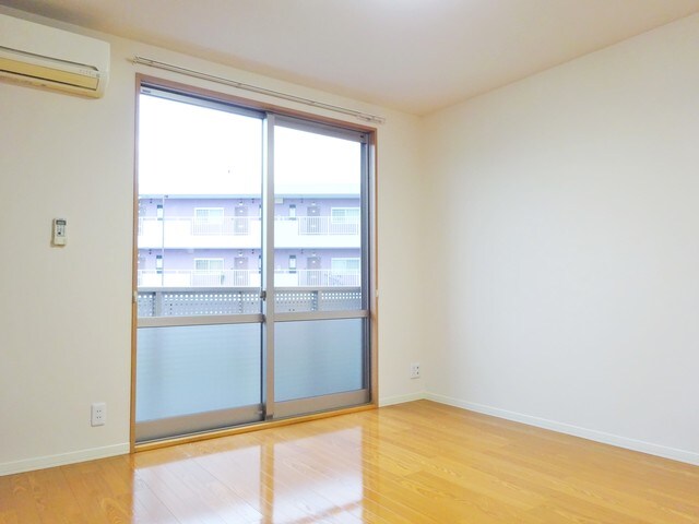 御殿場駅 バス6分  上町下車：停歩12分 2階の物件内観写真