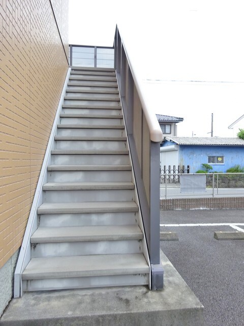 御殿場駅 バス6分  上町下車：停歩12分 2階の物件外観写真