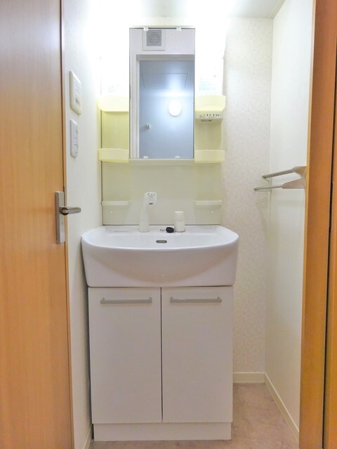 御殿場駅 バス6分  上町下車：停歩12分 2階の物件内観写真