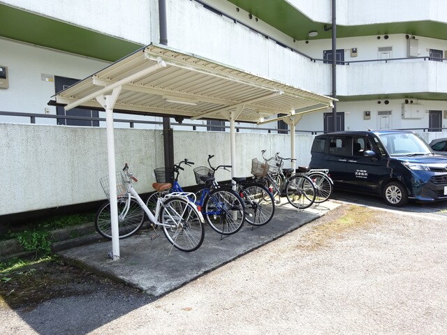 コウシンハイツの物件外観写真