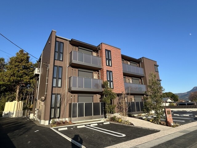 御殿場駅 バス5分  丸太橋下車：停歩6分 1階の物件外観写真