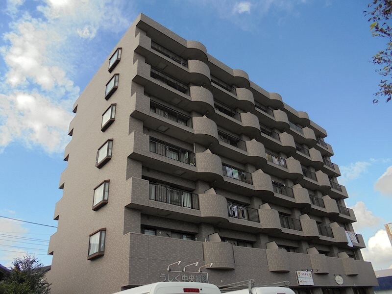 ルミエールアルシェの物件外観写真