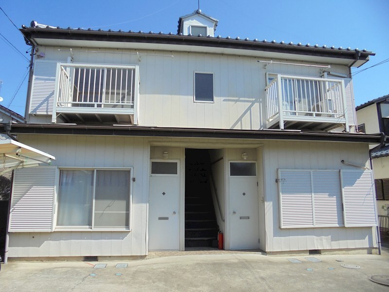 ロアリッジの物件外観写真