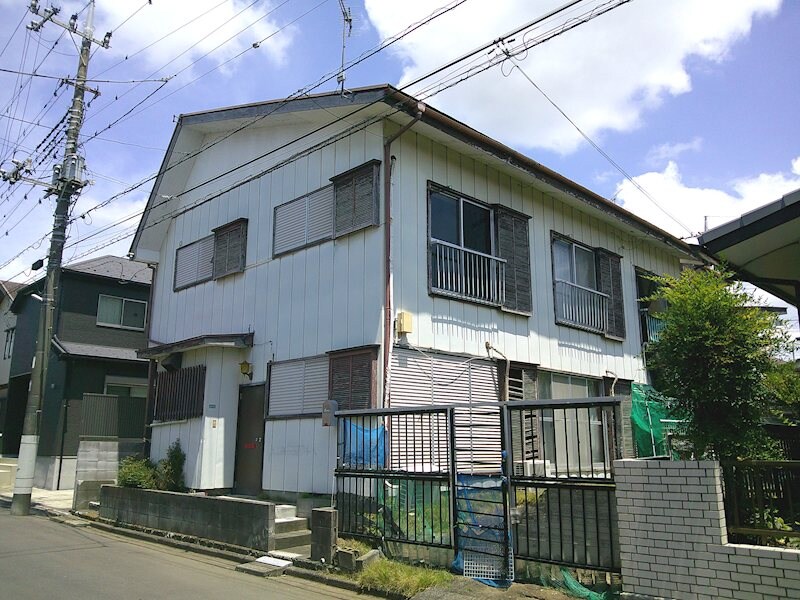 ホワイトコートうしくの物件外観写真