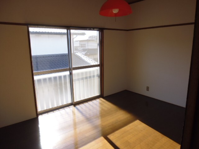 ホワイトコートうしくの物件内観写真