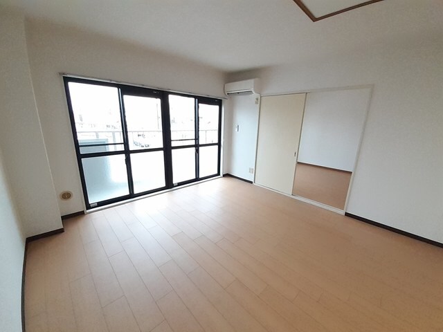 シャルールメゾンの物件内観写真