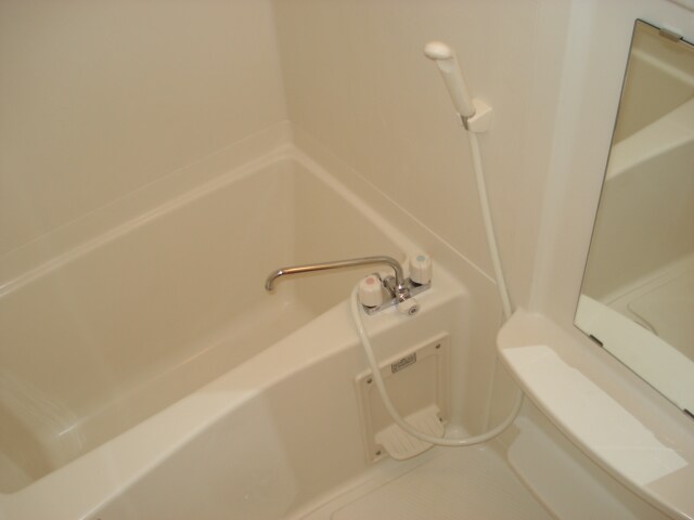 Ｊｅ　ｌｅ　ｐｒｅｎｄｓ　（ジュルプラン）の物件内観写真