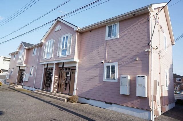 フラワＩＴＡの物件外観写真