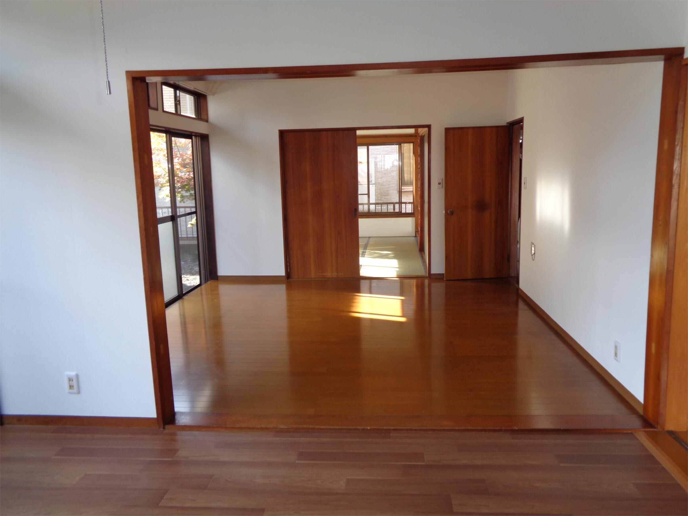 猪子戸建の物件内観写真