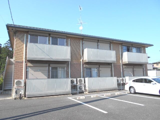 ファミール板谷A棟の物件外観写真