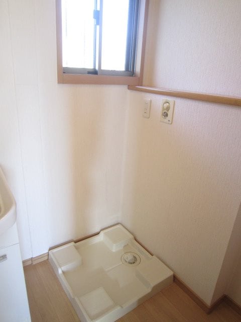 ファミール板谷A棟の物件内観写真