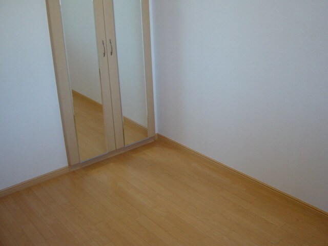 メゾンアイリスの物件内観写真