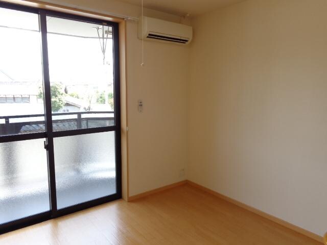 メゾンアイリスの物件内観写真