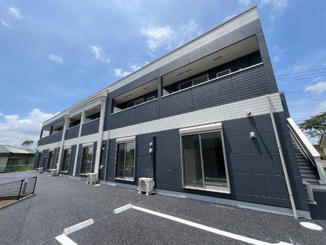 ロードスターの物件外観写真