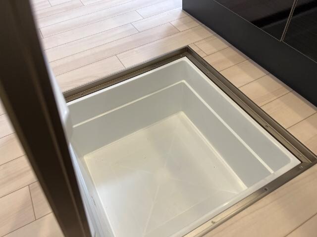 ロードスターの物件内観写真