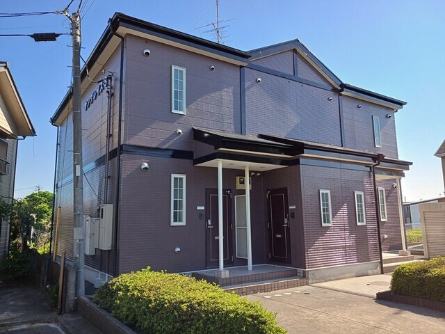 サンプレイス３の物件外観写真