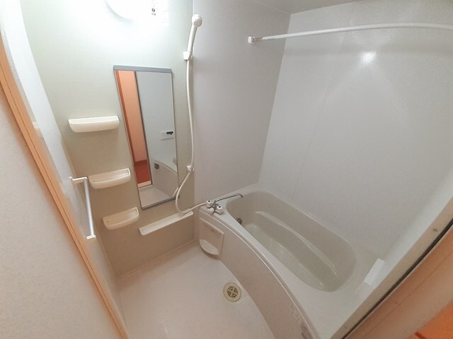 ヴィラ・フィオーレの物件内観写真