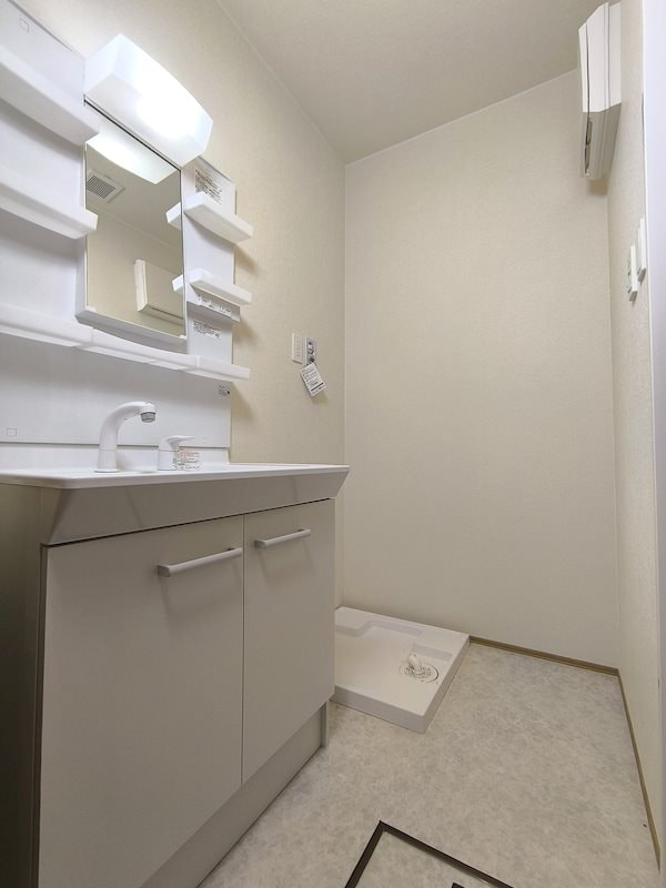 Emina　Heights（エミーナ　ハイツ）　Aの物件内観写真