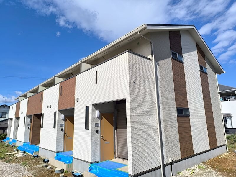 Emina　Heights（エミーナ　ハイツ）　　Bの物件外観写真