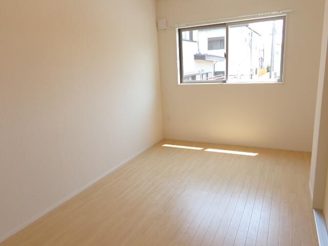 アーバングレイスの物件内観写真