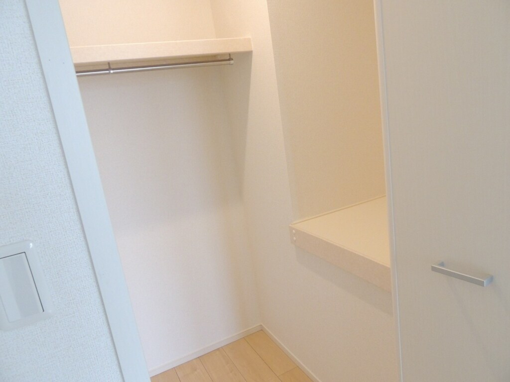 コリーナ木田余IIの物件内観写真