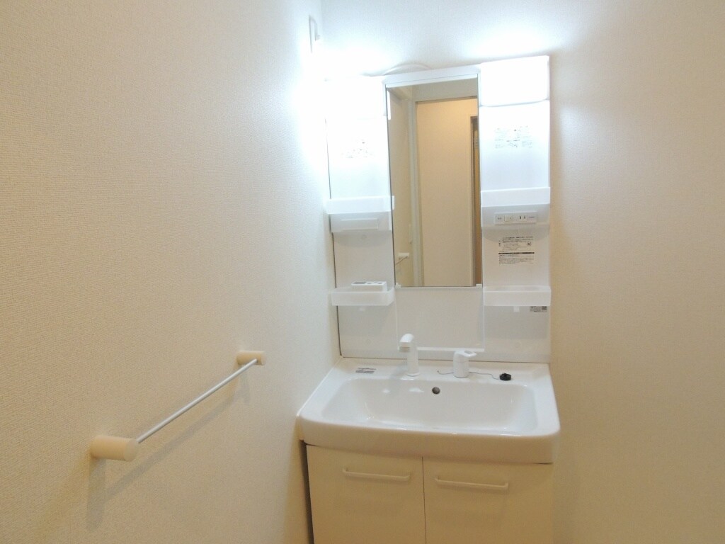 コリーナ木田余IIの物件内観写真