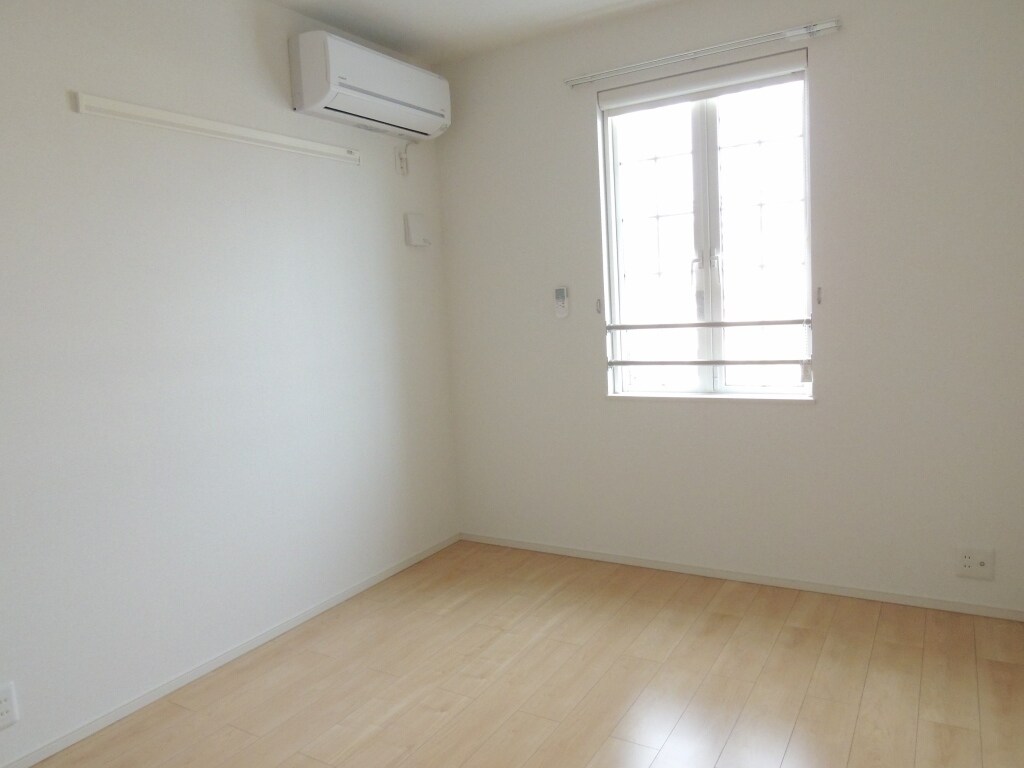 コリーナ木田余IIの物件内観写真