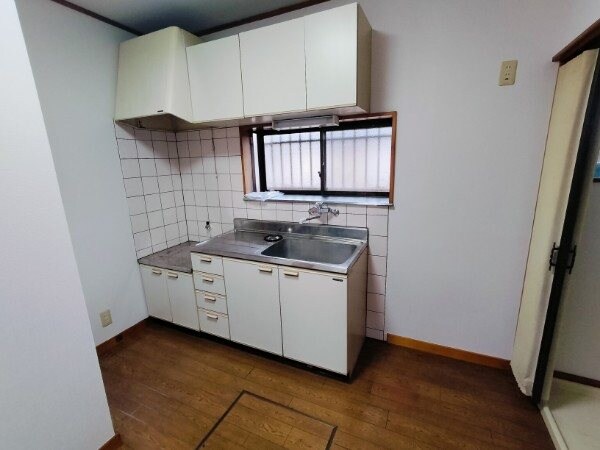 アスフォートBの物件内観写真