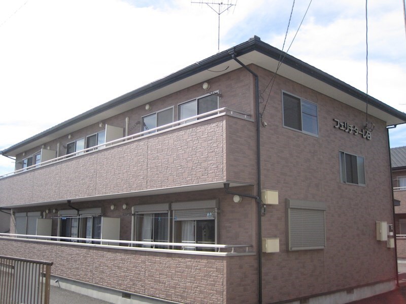 フェリチターレ　Bの物件外観写真