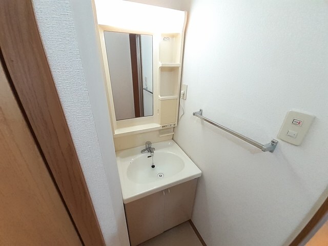 ベルフラワーＦの物件内観写真