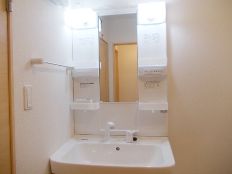 ベルフォ－レ　Iの物件内観写真