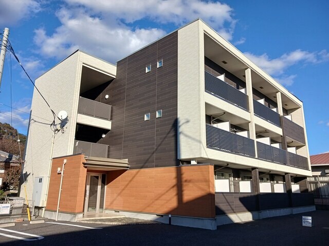 ヴィラドムスの物件外観写真