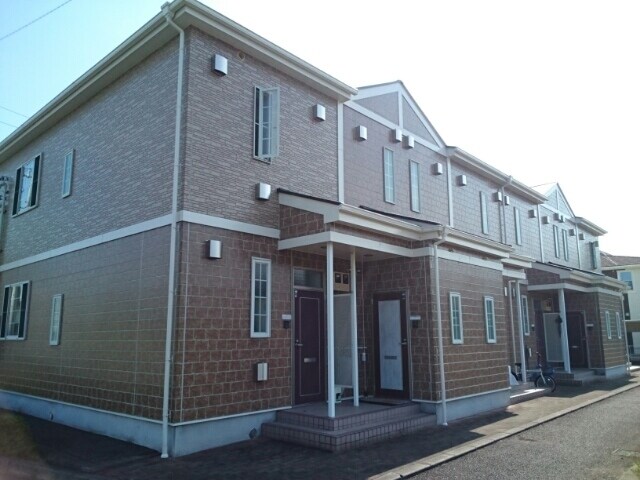 エンブレイスの物件外観写真