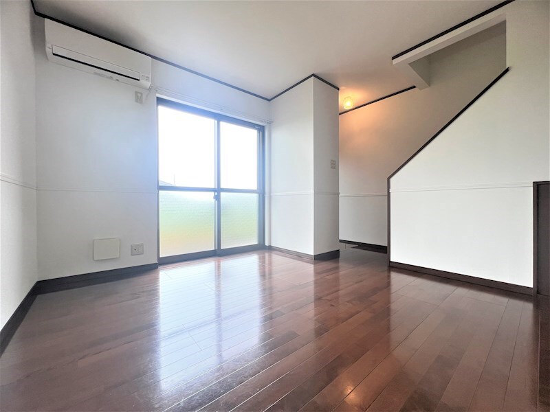 フォンターナＥＳＴ　IIIの物件内観写真