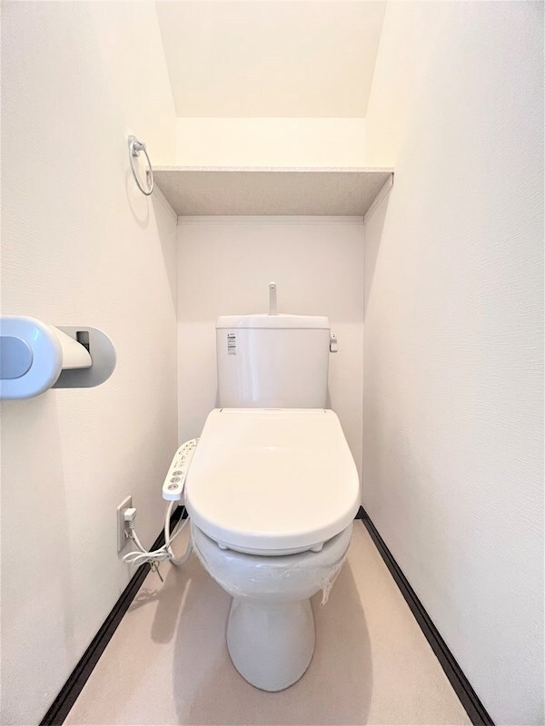 フォンターナＥＳＴ　IIIの物件内観写真