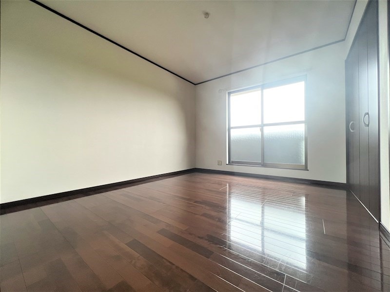 フォンターナＥＳＴ　IIIの物件内観写真