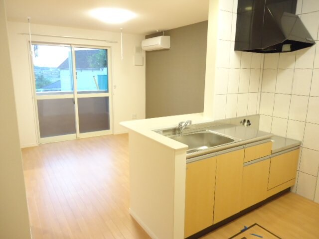 コモド　ピノIIIの物件内観写真