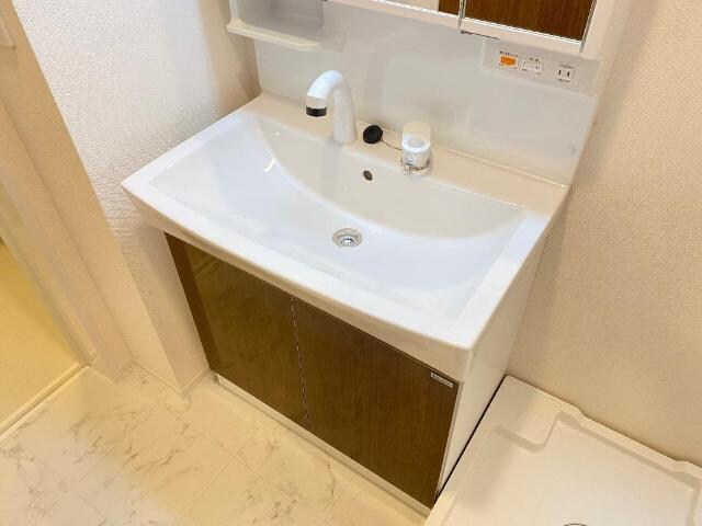 エバーレジデンスの物件内観写真