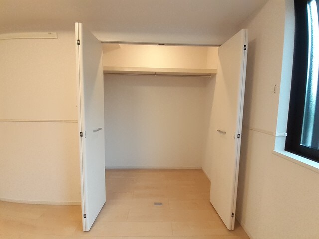 フィオーレＡの物件内観写真