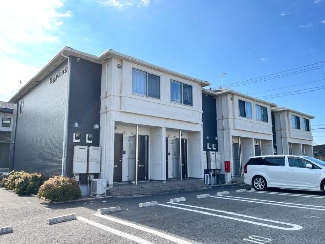 ハッピークローバーB棟の物件外観写真