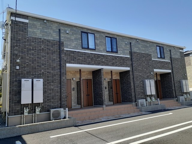 アドラブールＢの物件外観写真