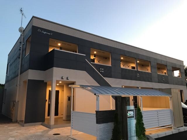 エンプレスVの物件外観写真