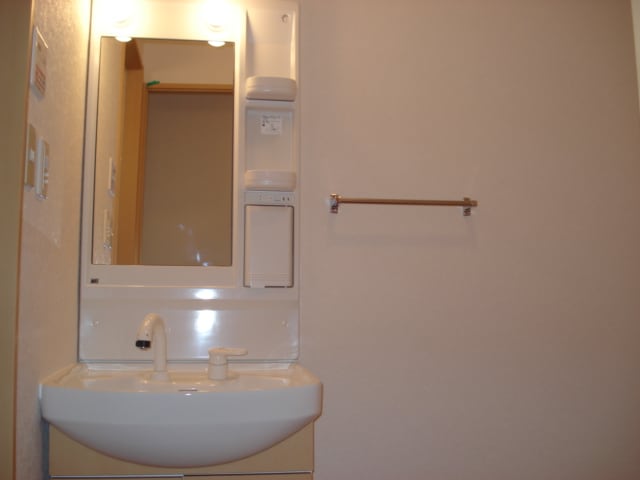 ウイングコートの物件内観写真