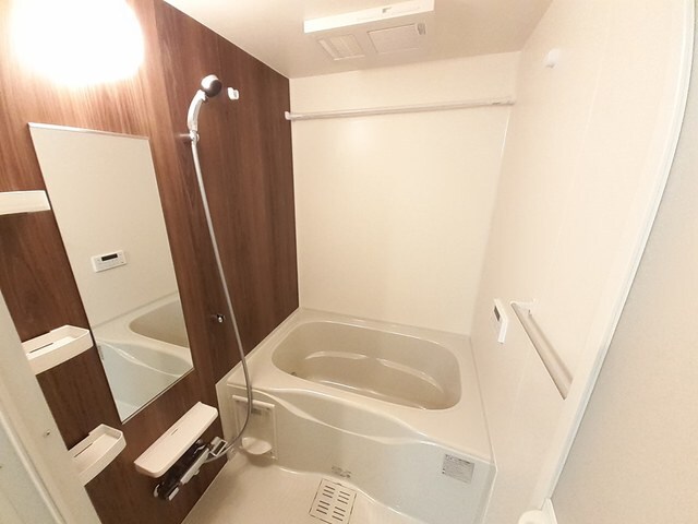 フローラーリアIIIの物件内観写真