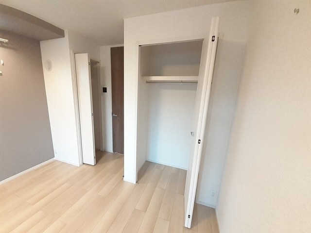 フローラーリアIIIの物件内観写真