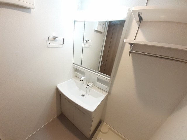 フローラーリアIIIの物件内観写真